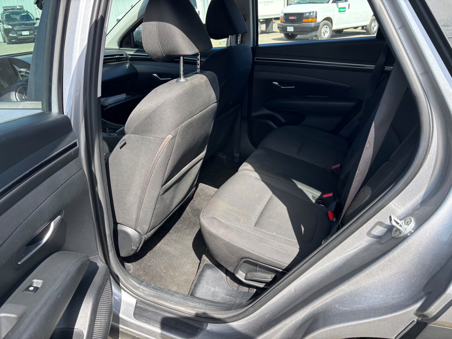 2022 Hyundai Tucson ESSENTIAL AWD - Thumbnail 11