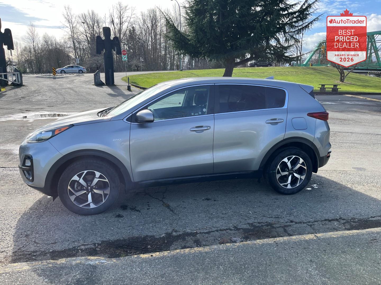 Gray 2022 Kia Sportage SUV / Crossover All-Wheel Drive Automatic