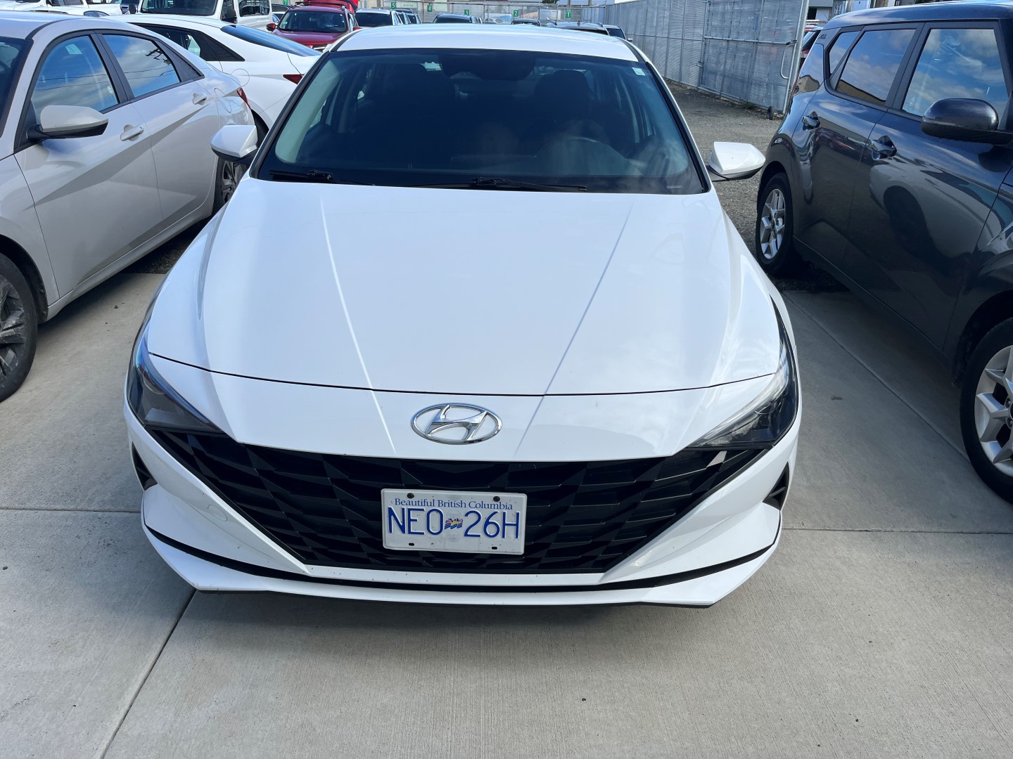 2022 Hyundai Elantra Elantra -Preferred - Thumbnail 2