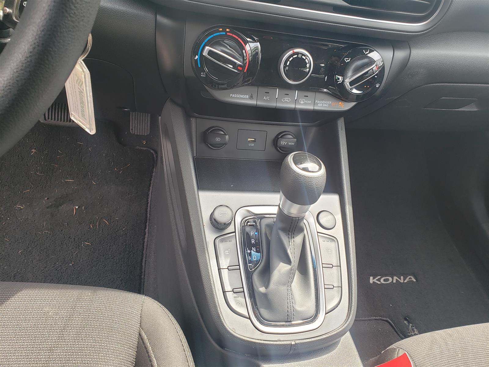2023 Hyundai KONA ESSENTIAL AWD - Thumbnail 13