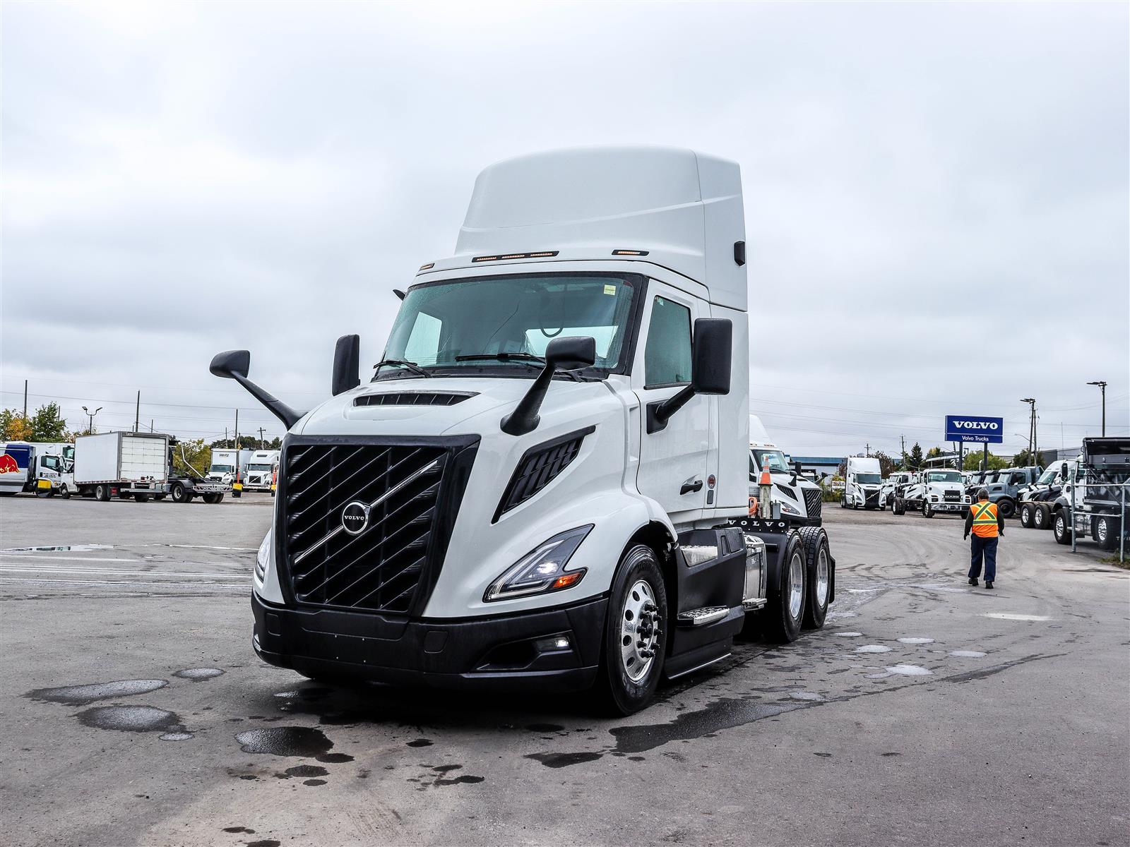 2027 Volvo VNR 300
