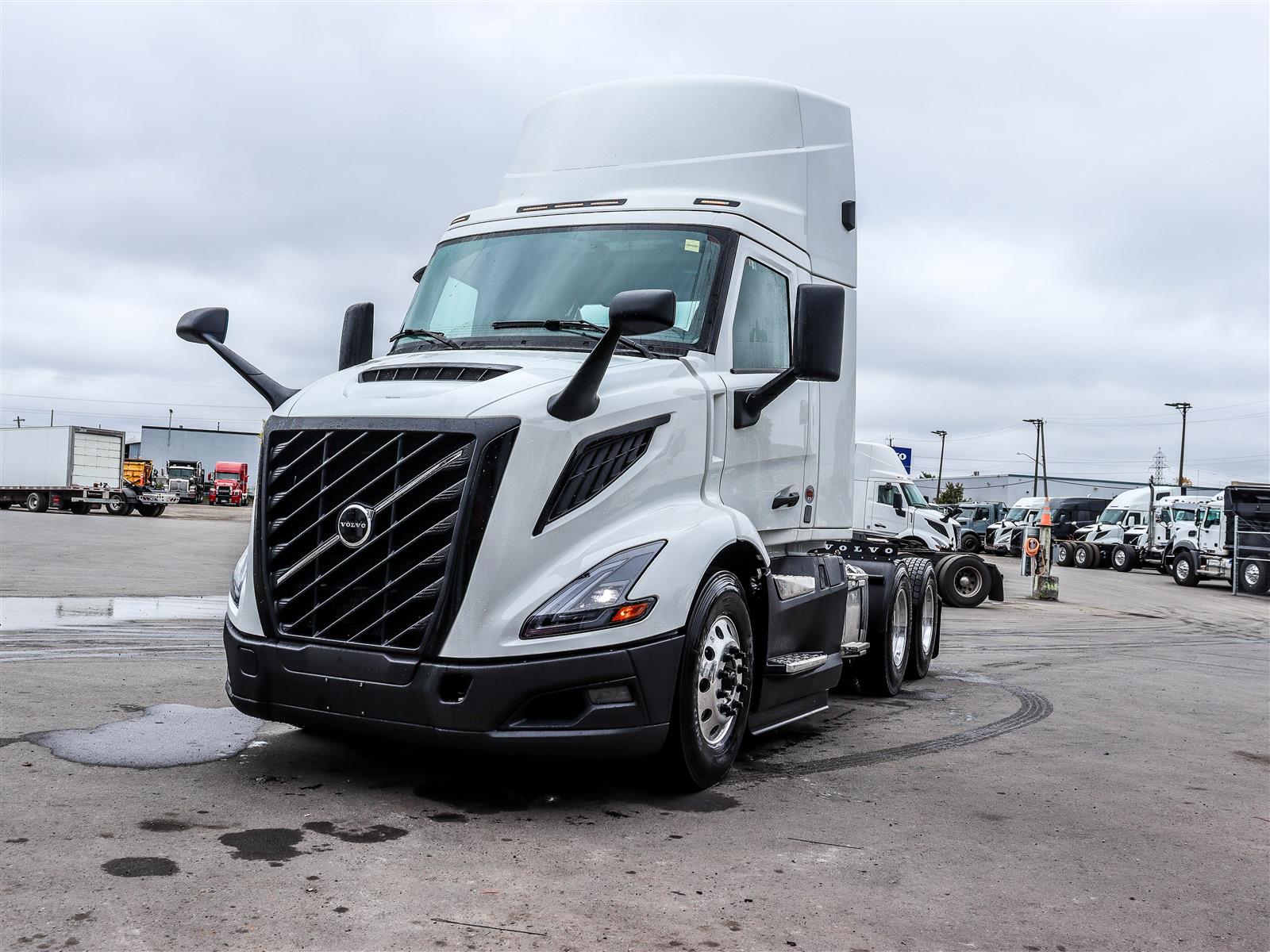 2027 Volvo VNR 300