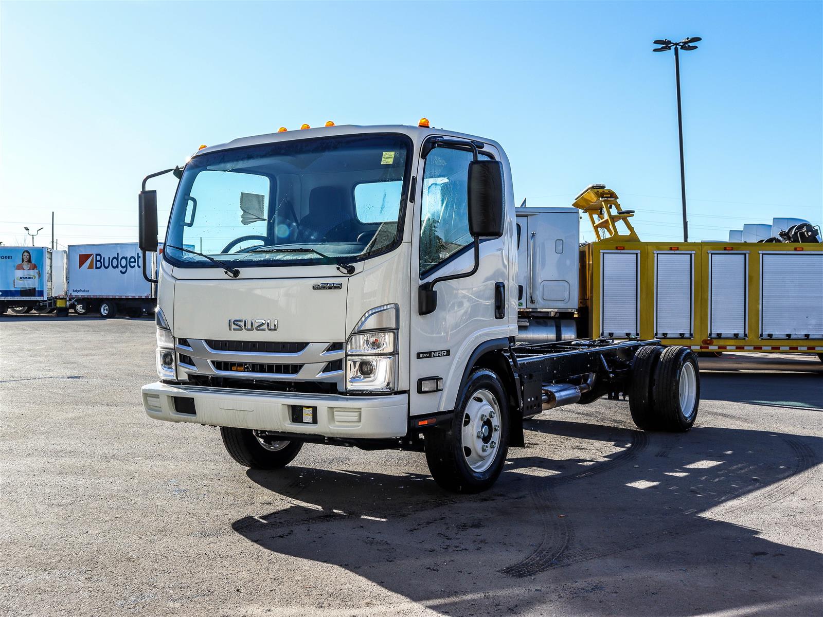 2027 Isuzu NRR