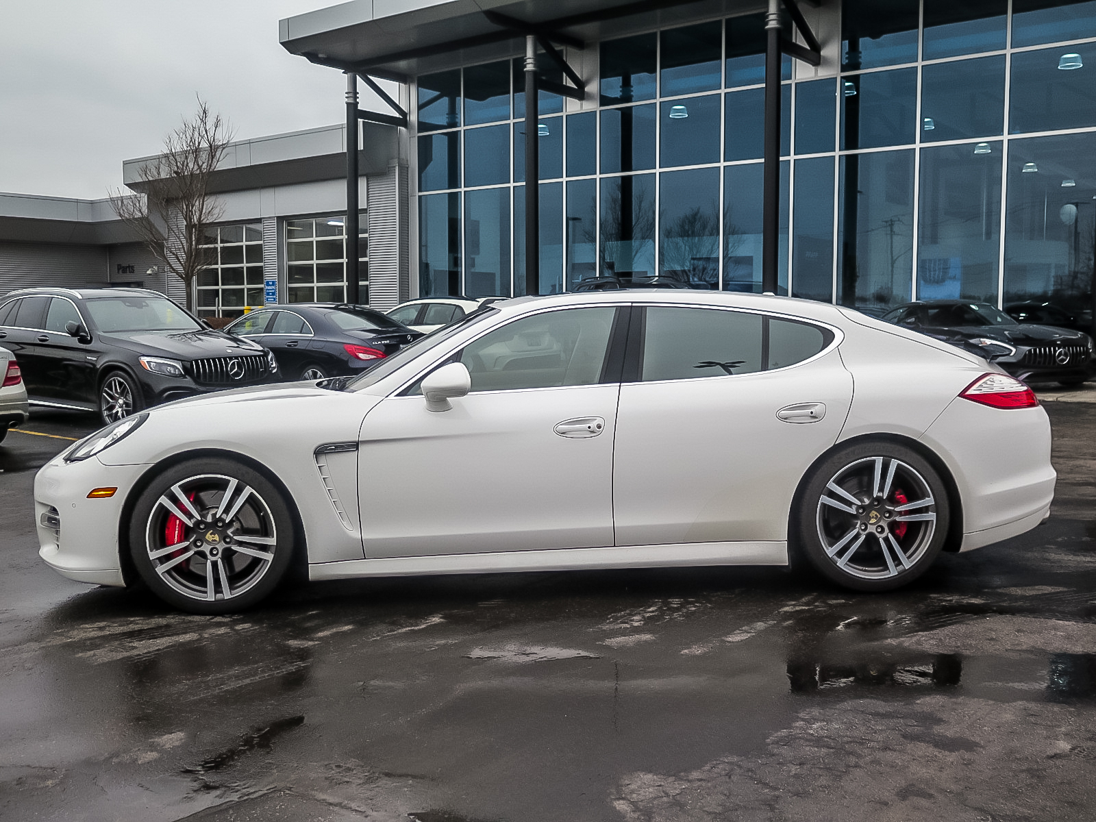 2010 Porsche Panamera Side View