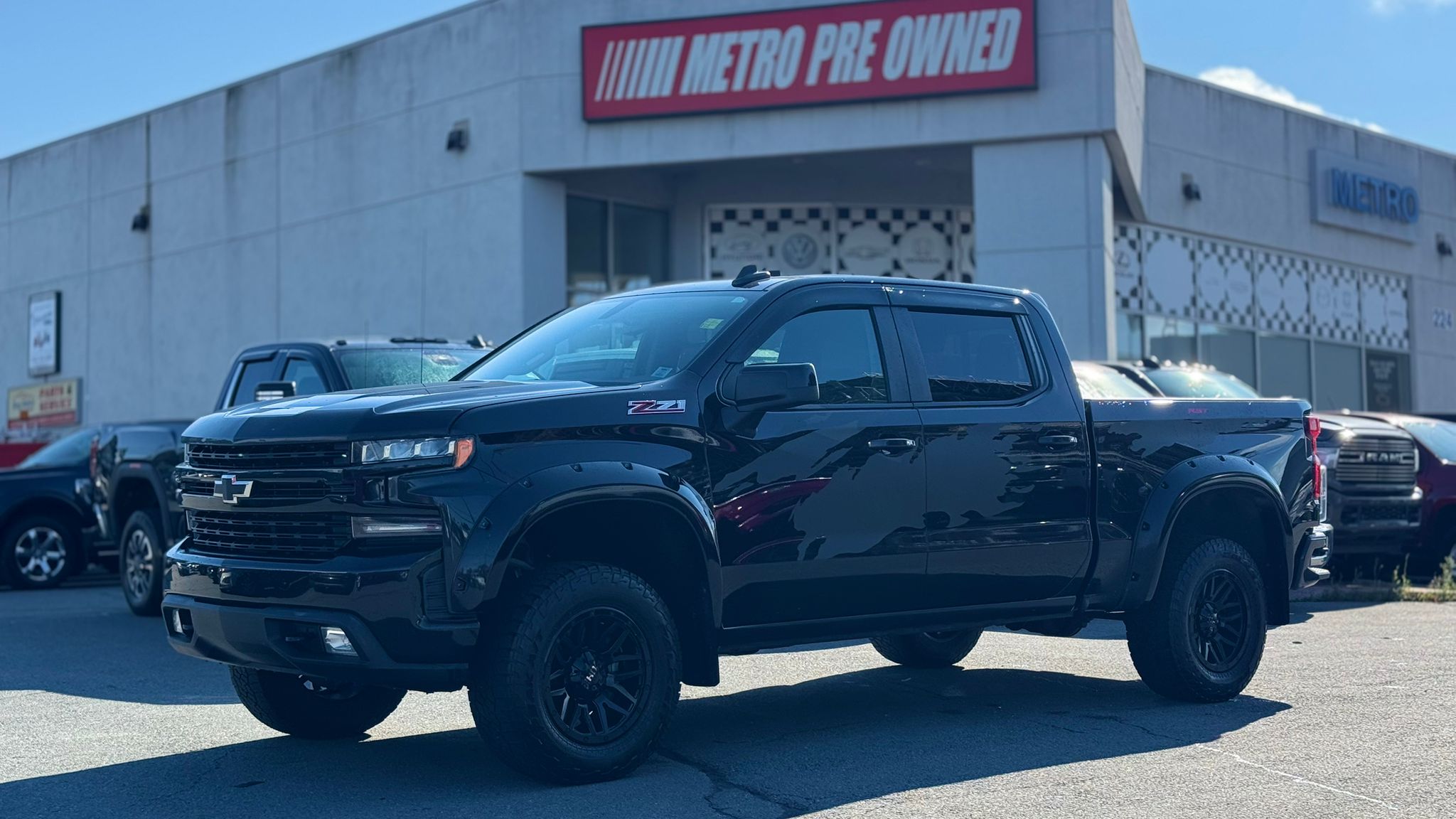  2019 Chevrolet Silverado 1500 RST Crew Cab 4WD   