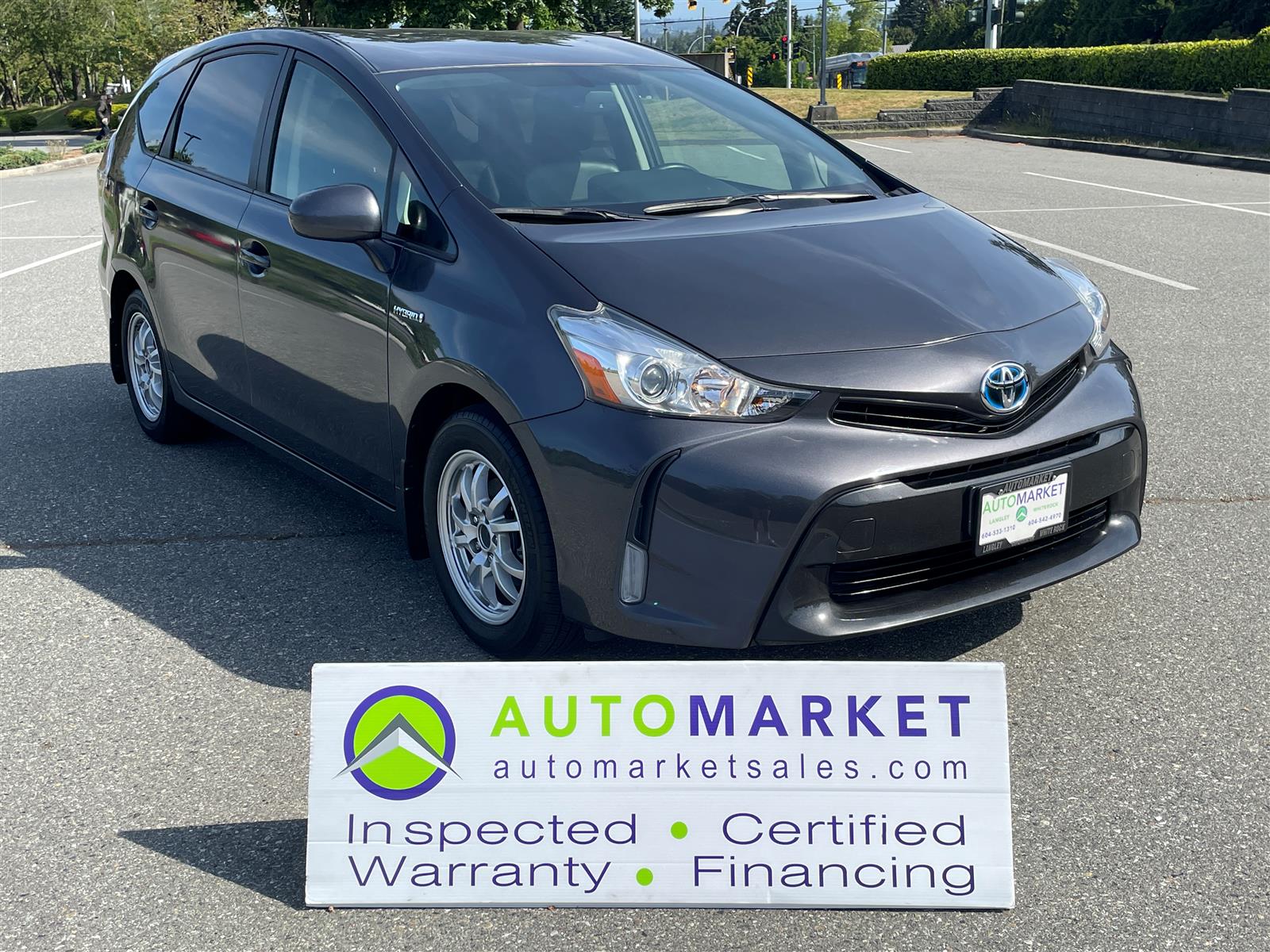 Toyota PRIUS V