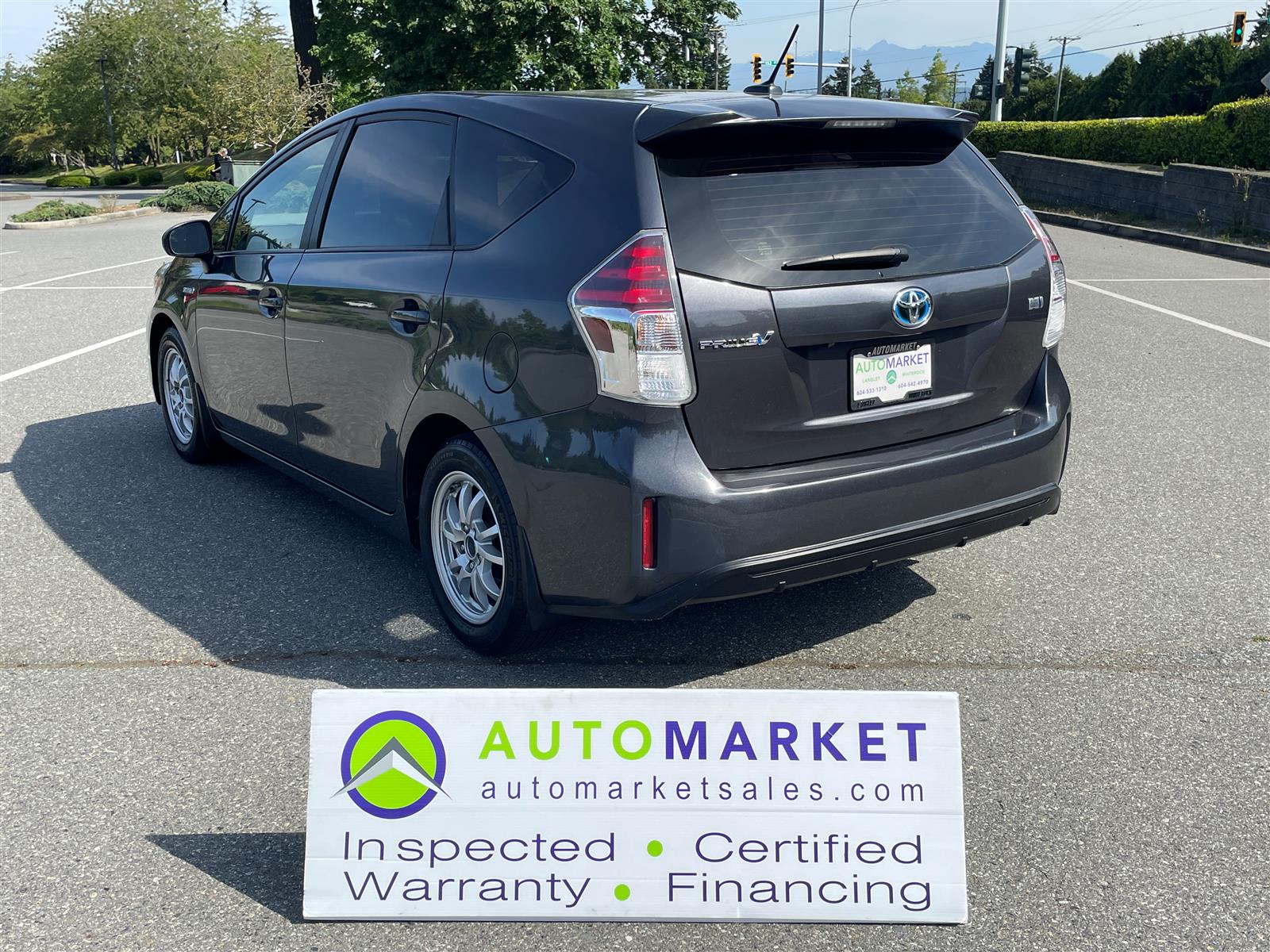 Toyota PRIUS V