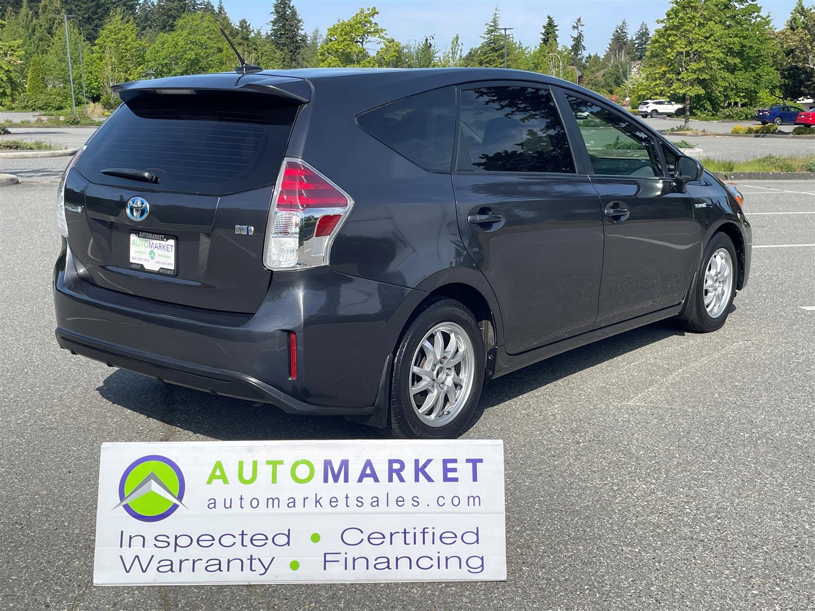 Toyota PRIUS V