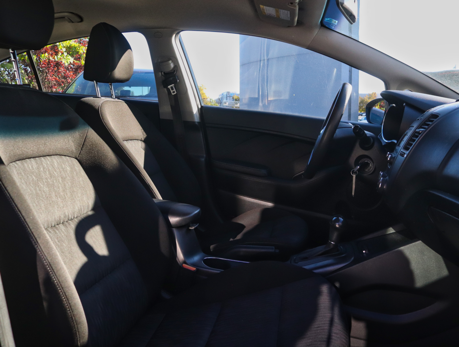 2016 Kia Forte LX+ - Thumbnail 17