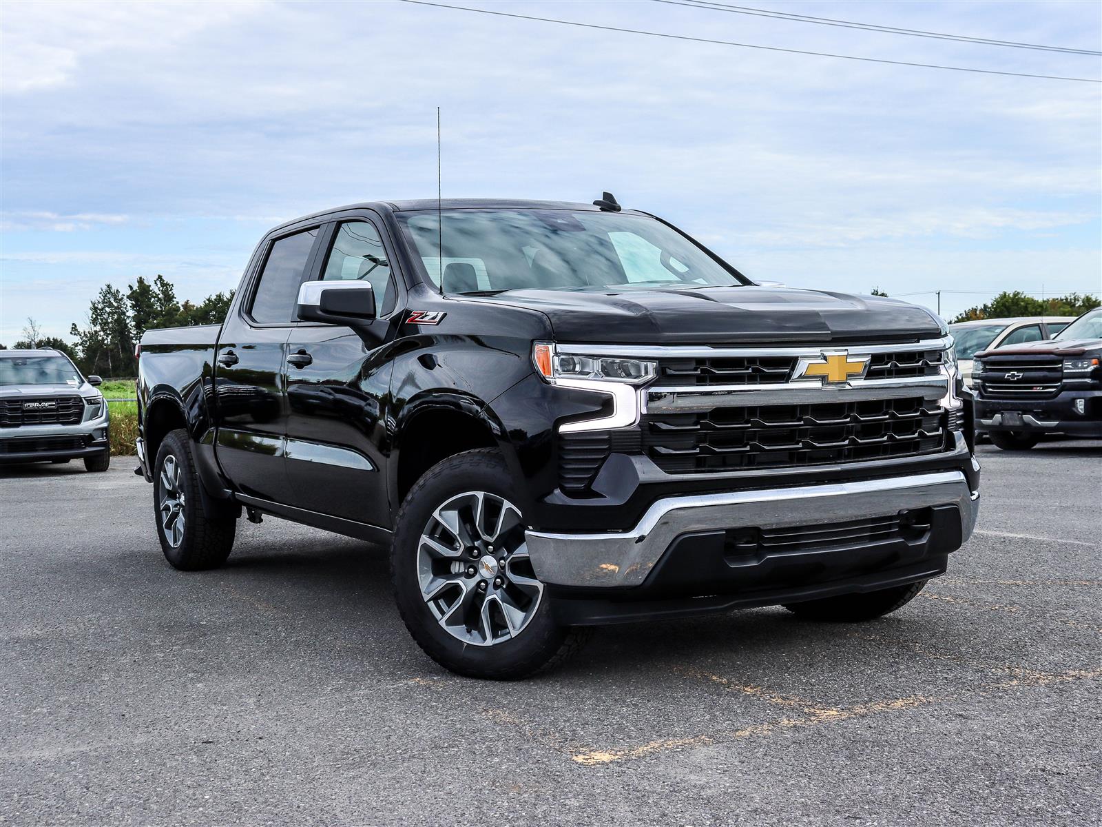 2026 Chevrolet Silverado 1500 Crew Cab Short Box 4-Wheel Drive LT - Main View