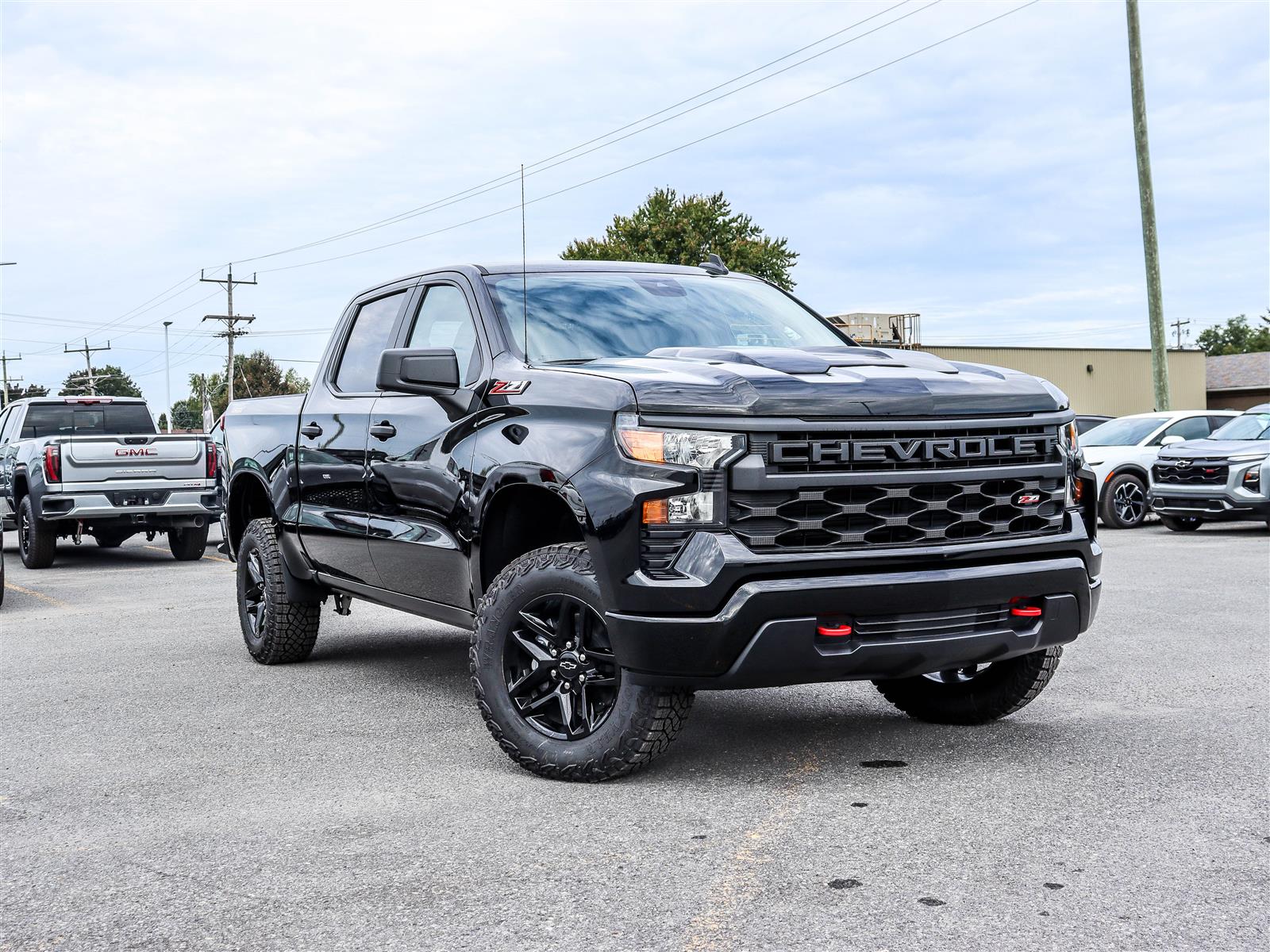 2026 Chevrolet Silverado 1500 Crew Cab Short Box 4-Wheel Drive Custom Trail Boss - Main View