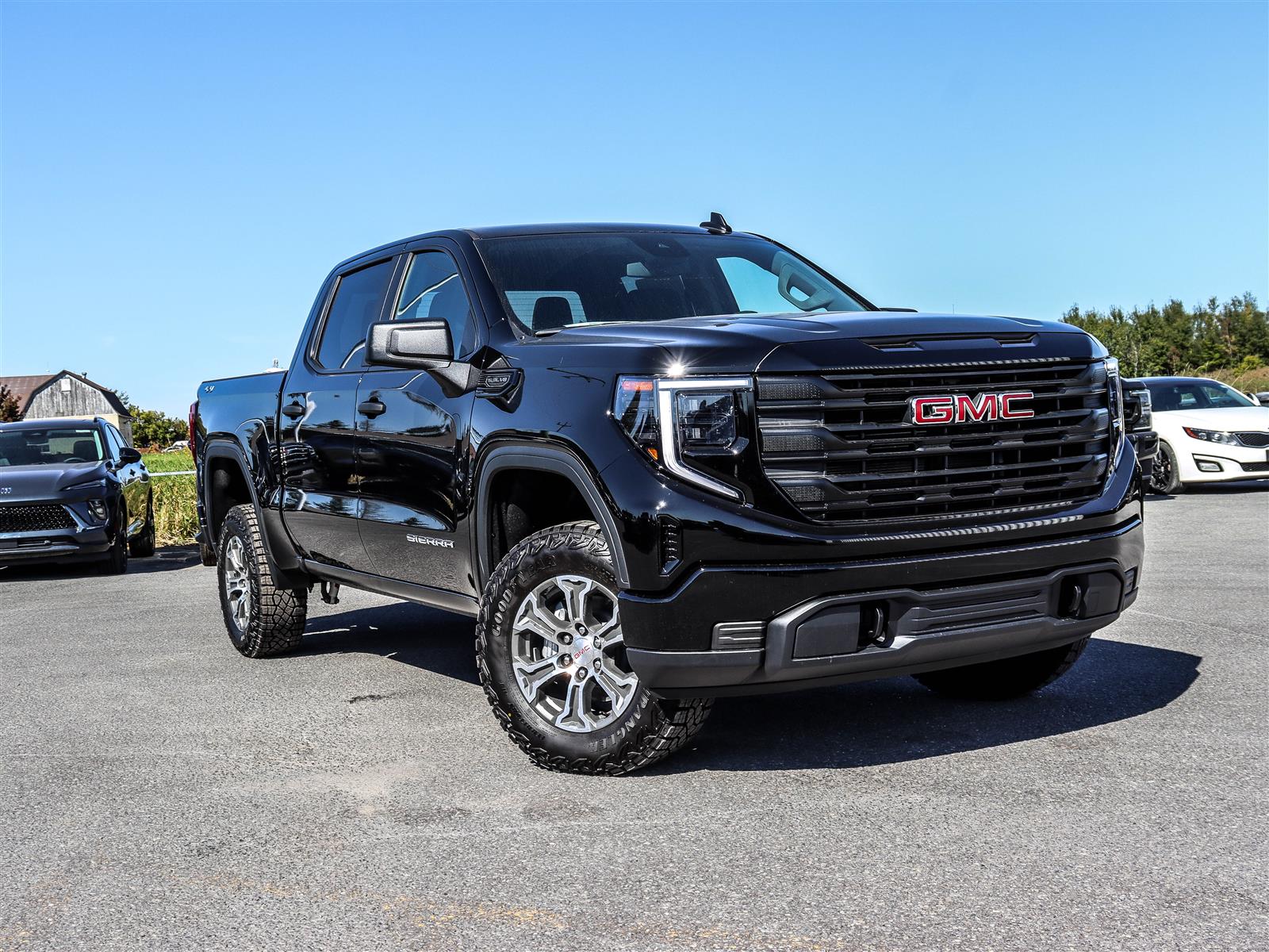 2026 GMC Sierra 1500 Crew Cab Short Box 4-Wheel Drive Pro - Main View