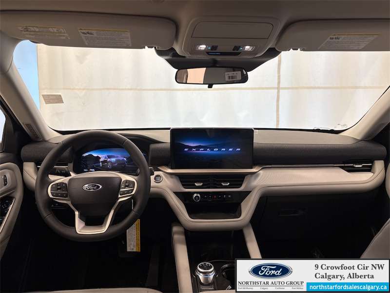 2026 Ford Explorer Active w/200A Pkg - Thumbnail 8
