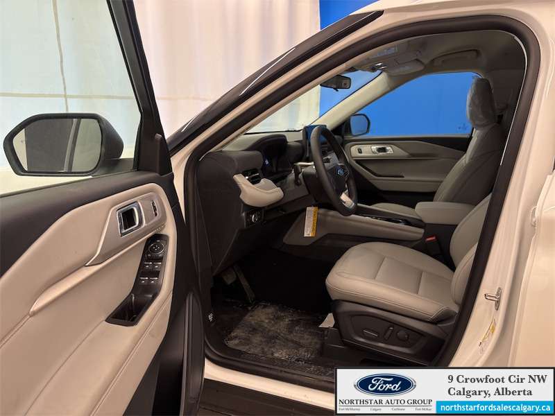 2026 Ford Explorer Active w/200A Pkg - Thumbnail 9
