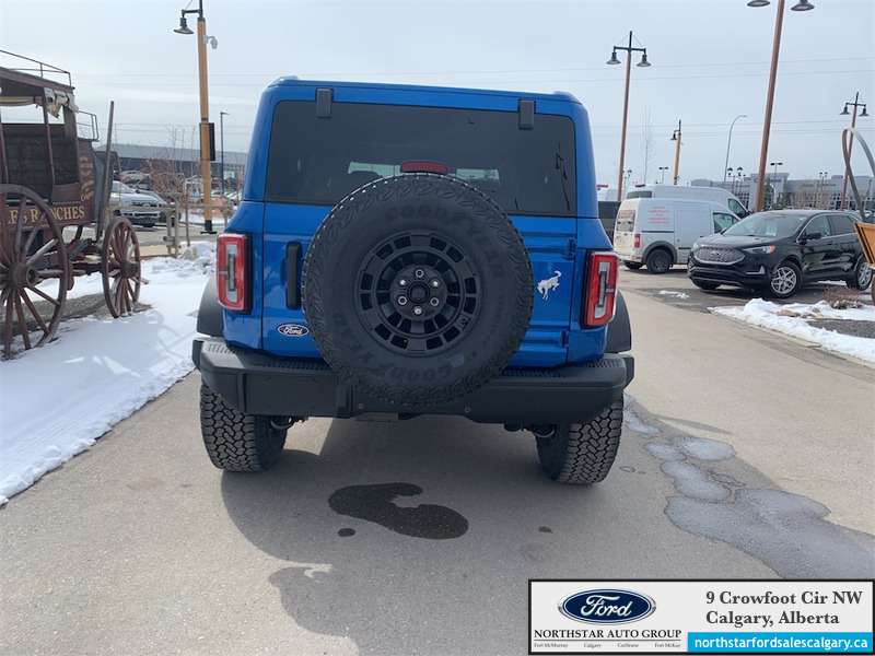 2026 Ford Bronco Badlands - Thumbnail 6