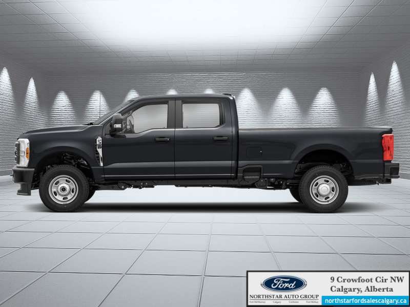 2027 Ford Super Duty F-350 SRW LARIAT - Main View