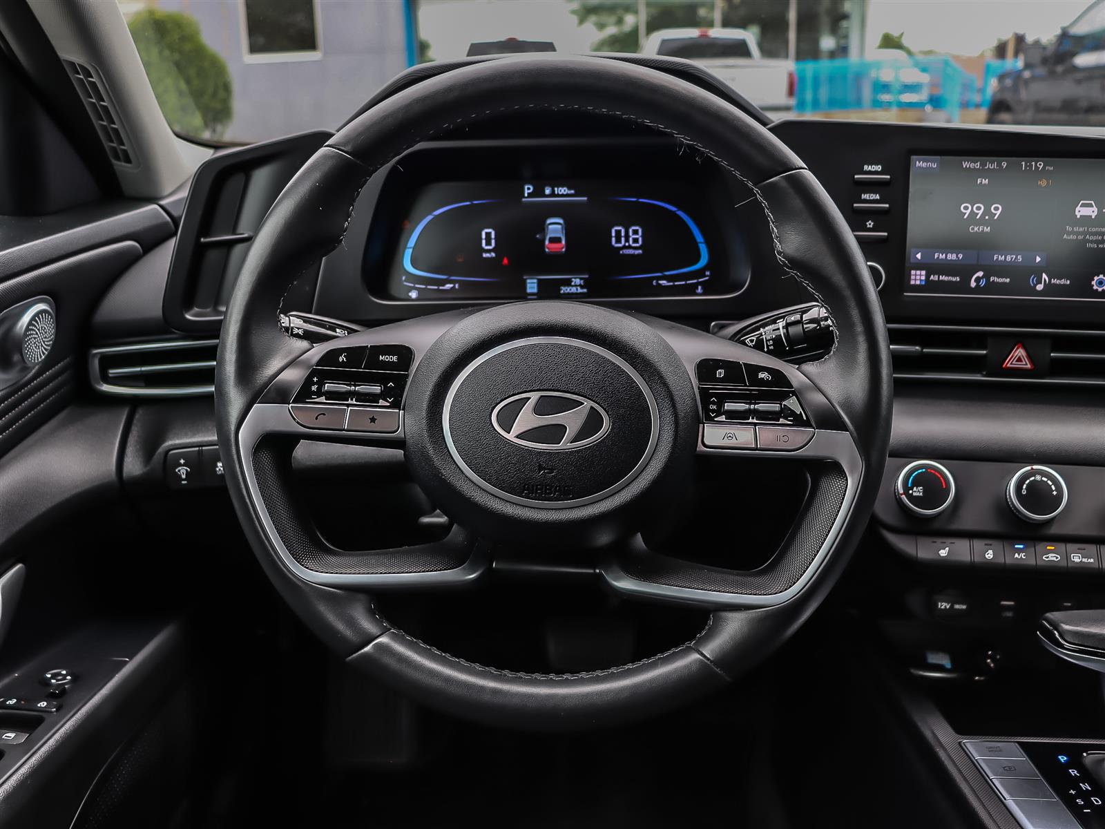 2024 Hyundai Elantra SEL - Thumbnail 11