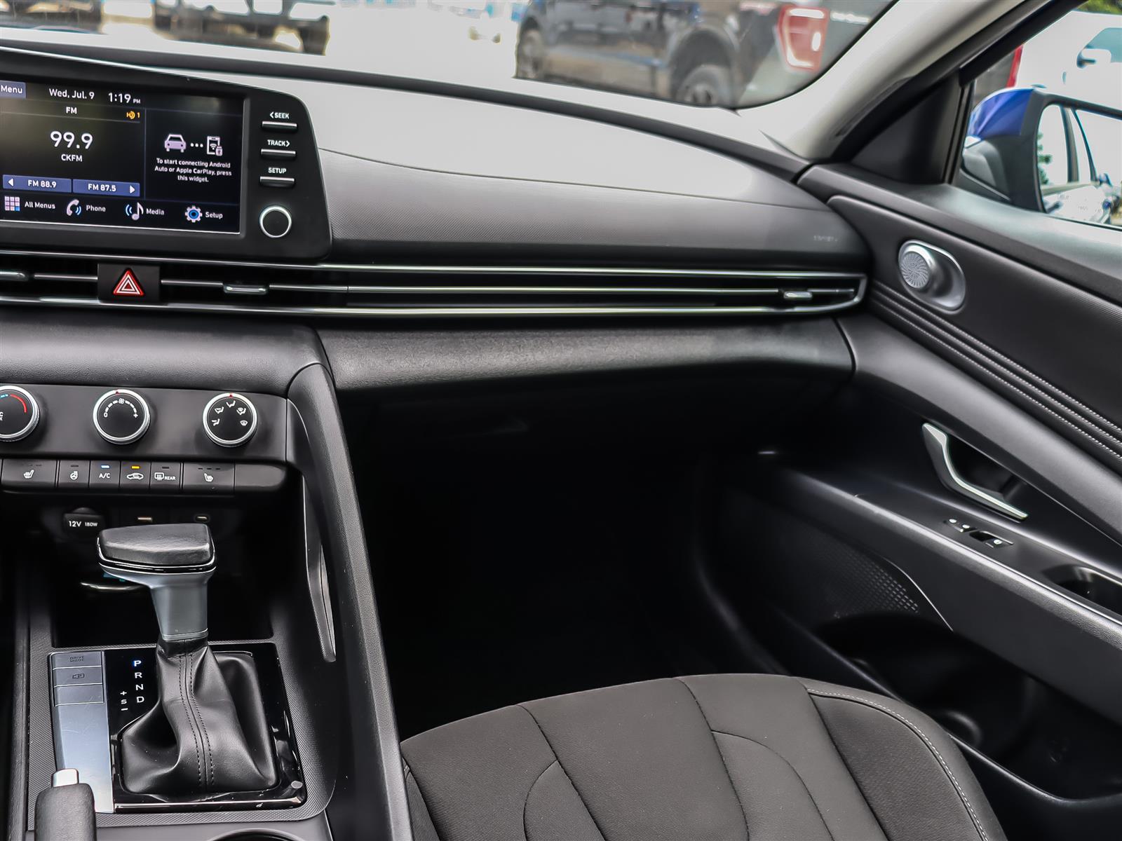 2024 Hyundai Elantra SEL - Thumbnail 16