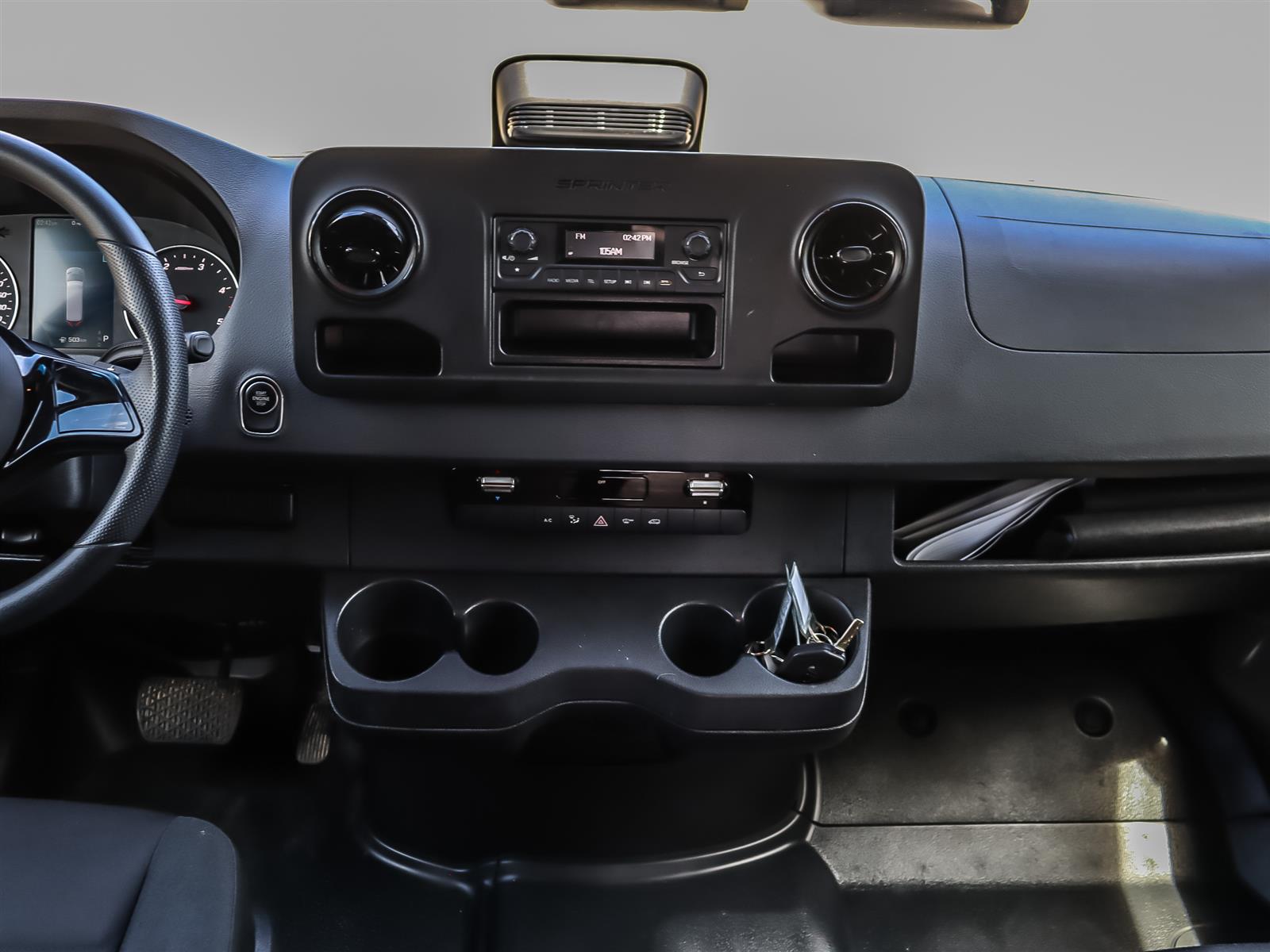 2025 Mercedes-Benz Sprinter 2500 170-in. WB - Thumbnail 14