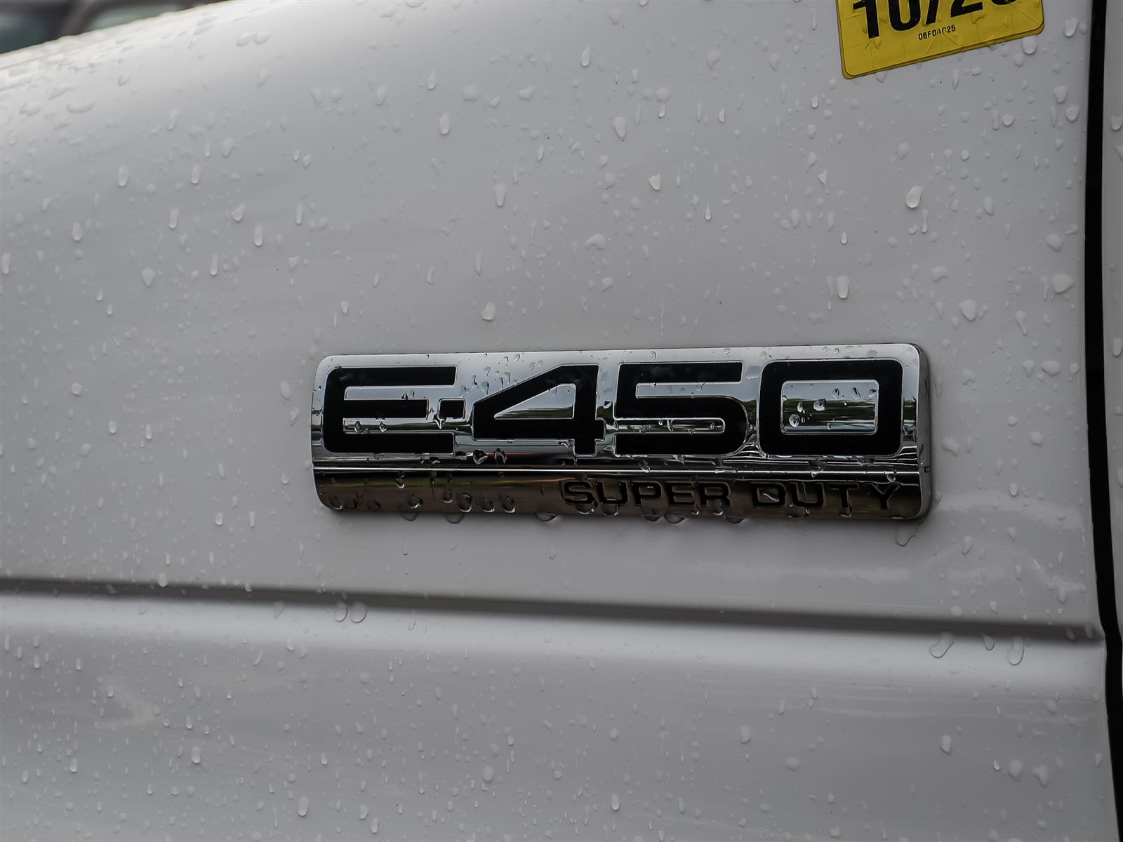 2024 Ford Econoline E-450 - Thumbnail 13