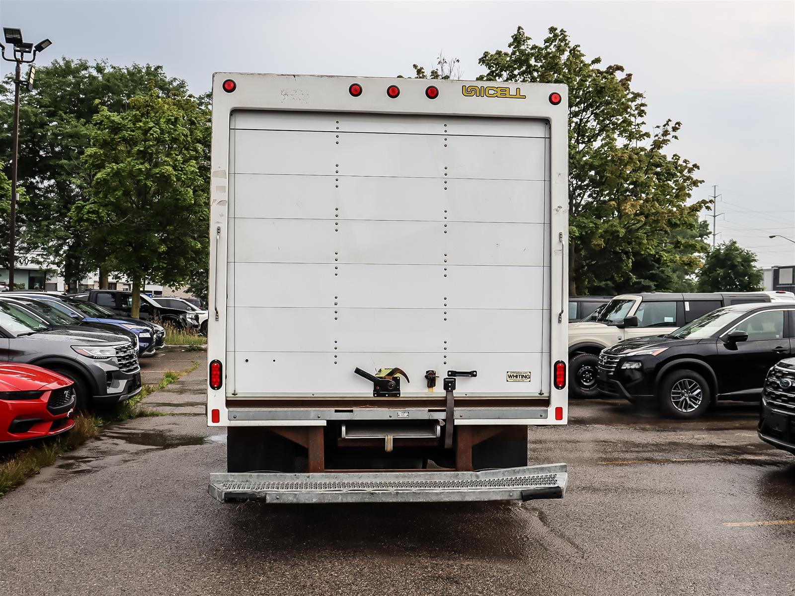 2024 Ford Econoline E-450 - Thumbnail 4