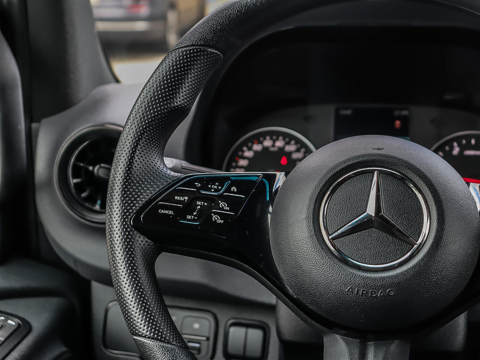 2025 Mercedes-Benz Sprinter 2500 170-in. WB - Thumbnail 12