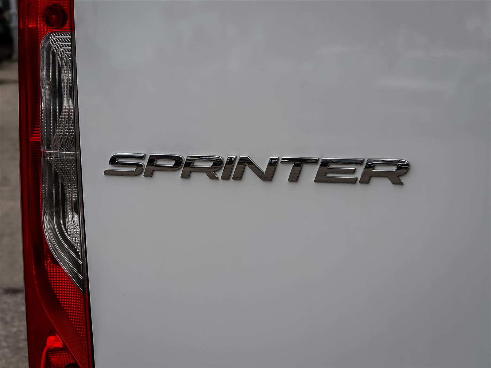 2025 Mercedes-Benz Sprinter 2500 170-in. WB - Thumbnail 19