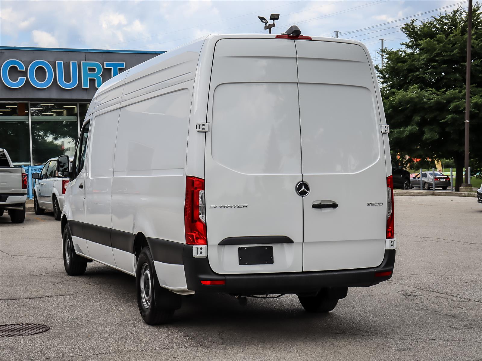 2025 Mercedes-Benz Sprinter 2500 170-in. WB - Thumbnail 6