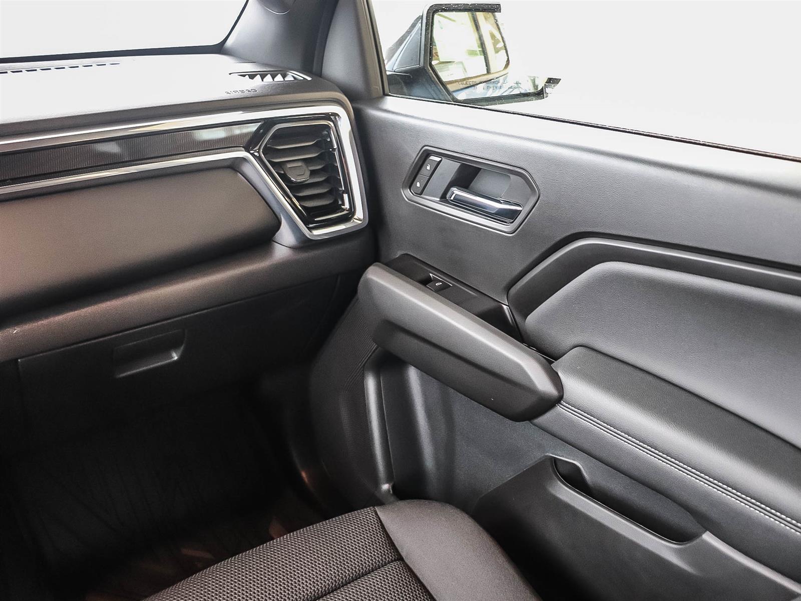 2026 GMC Canyon ELEVATION | 4WD | TONNEAU COVER - Thumbnail 17