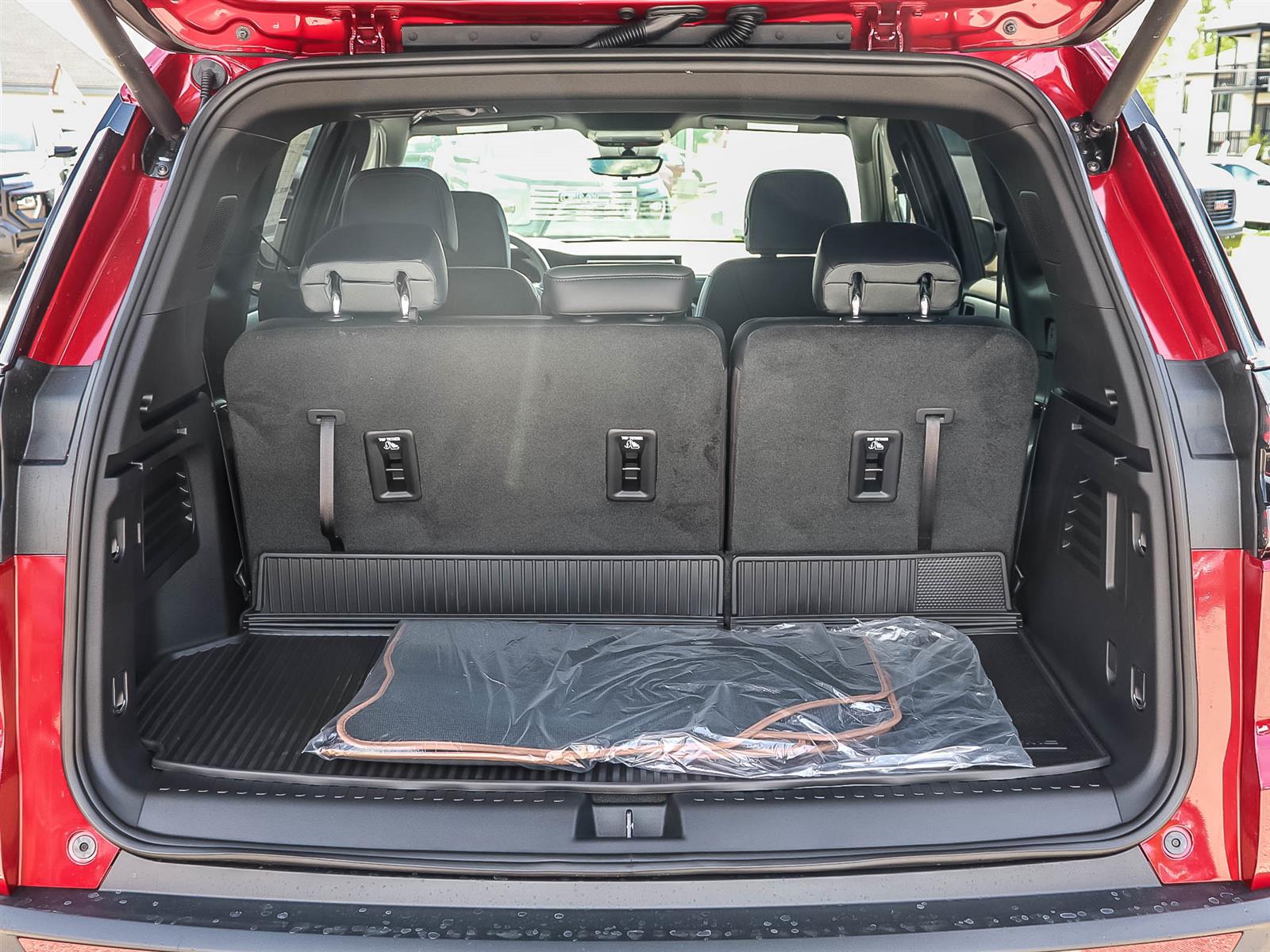 2026 GMC Acadia AT4 | 7 PASSENGER | WINTER PACKAGE - Thumbnail 21