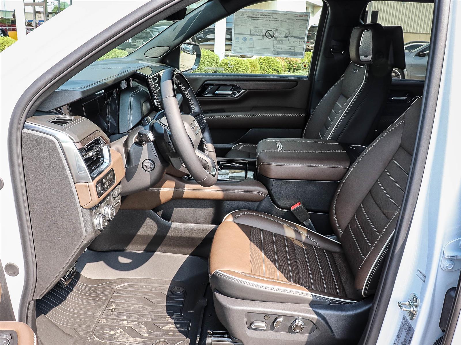 2026 GMC Yukon DENALI ULTIMATE | 7 PASSENGER | ENHANCED TRAILERING PKG - Thumbnail 11