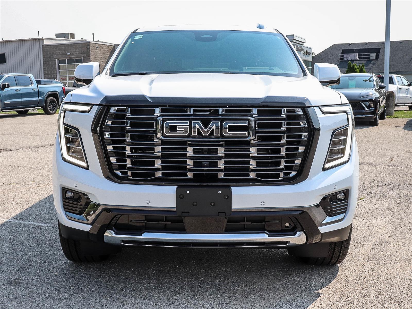 2026 GMC Yukon DENALI ULTIMATE | 7 PASSENGER | ENHANCED TRAILERING PKG - Thumbnail 2