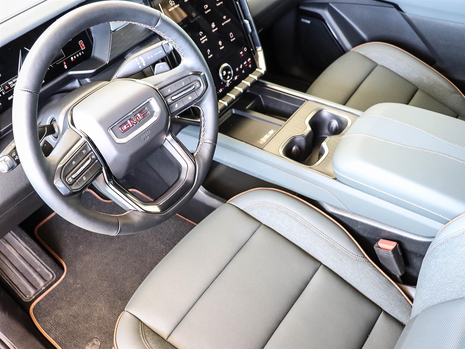 2026 GMC Acadia AT4 | PANO BLACK | 7 PASSENGER - Thumbnail 10
