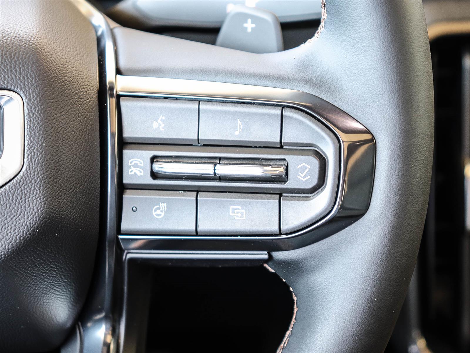 2026 GMC Acadia AT4 | PANO BLACK | 7 PASSENGER - Thumbnail 14