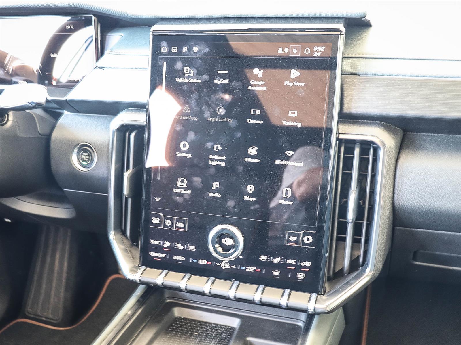 2026 GMC Acadia AT4 | PANO BLACK | 7 PASSENGER - Thumbnail 15