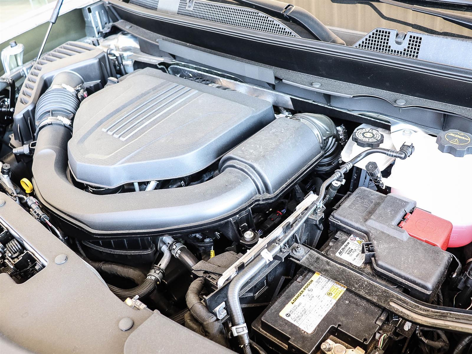 2026 GMC Acadia AT4 | PANO BLACK | 7 PASSENGER - Thumbnail 27