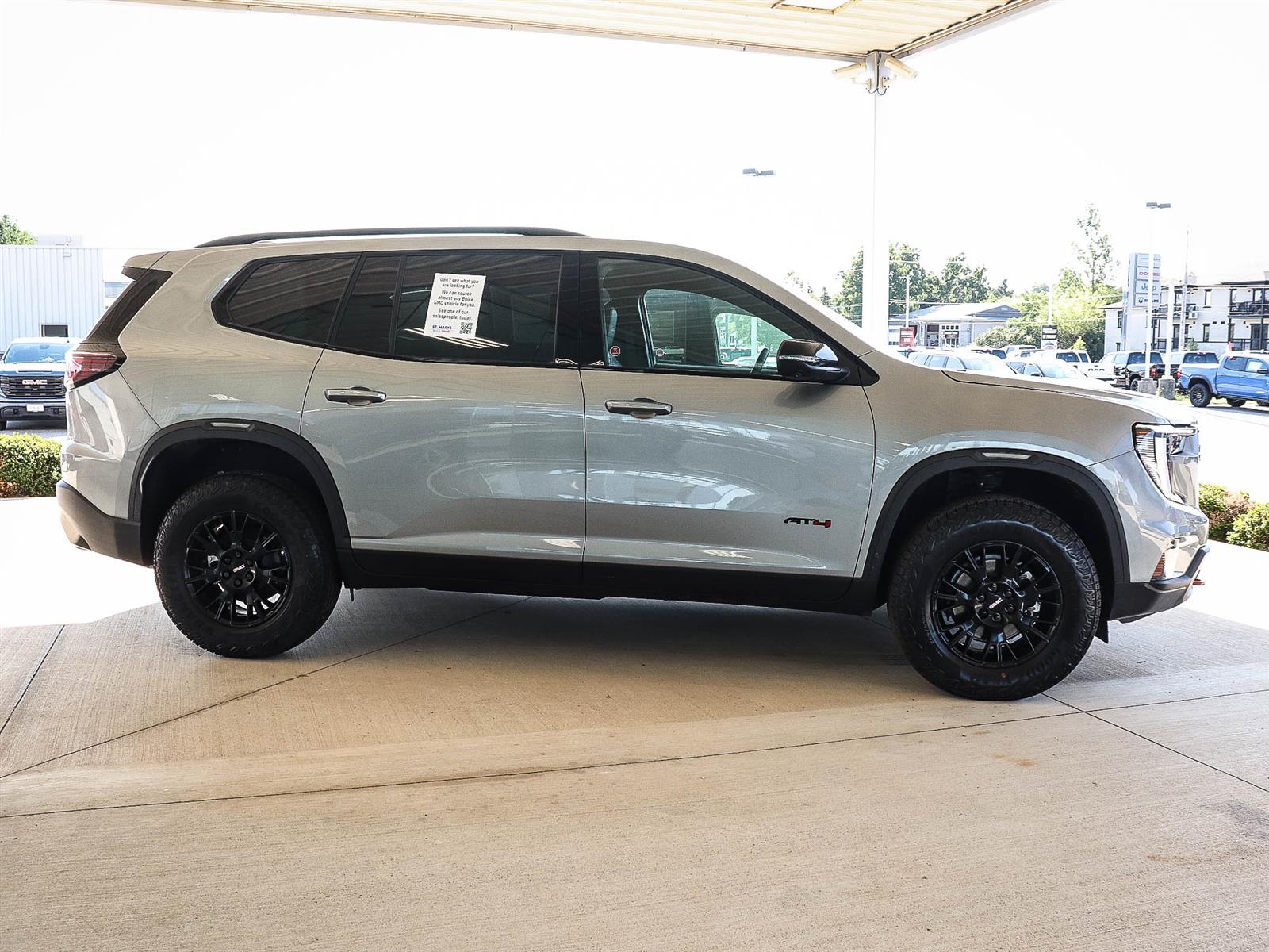 2026 GMC Acadia AT4 | PANO BLACK | 7 PASSENGER - Thumbnail 3