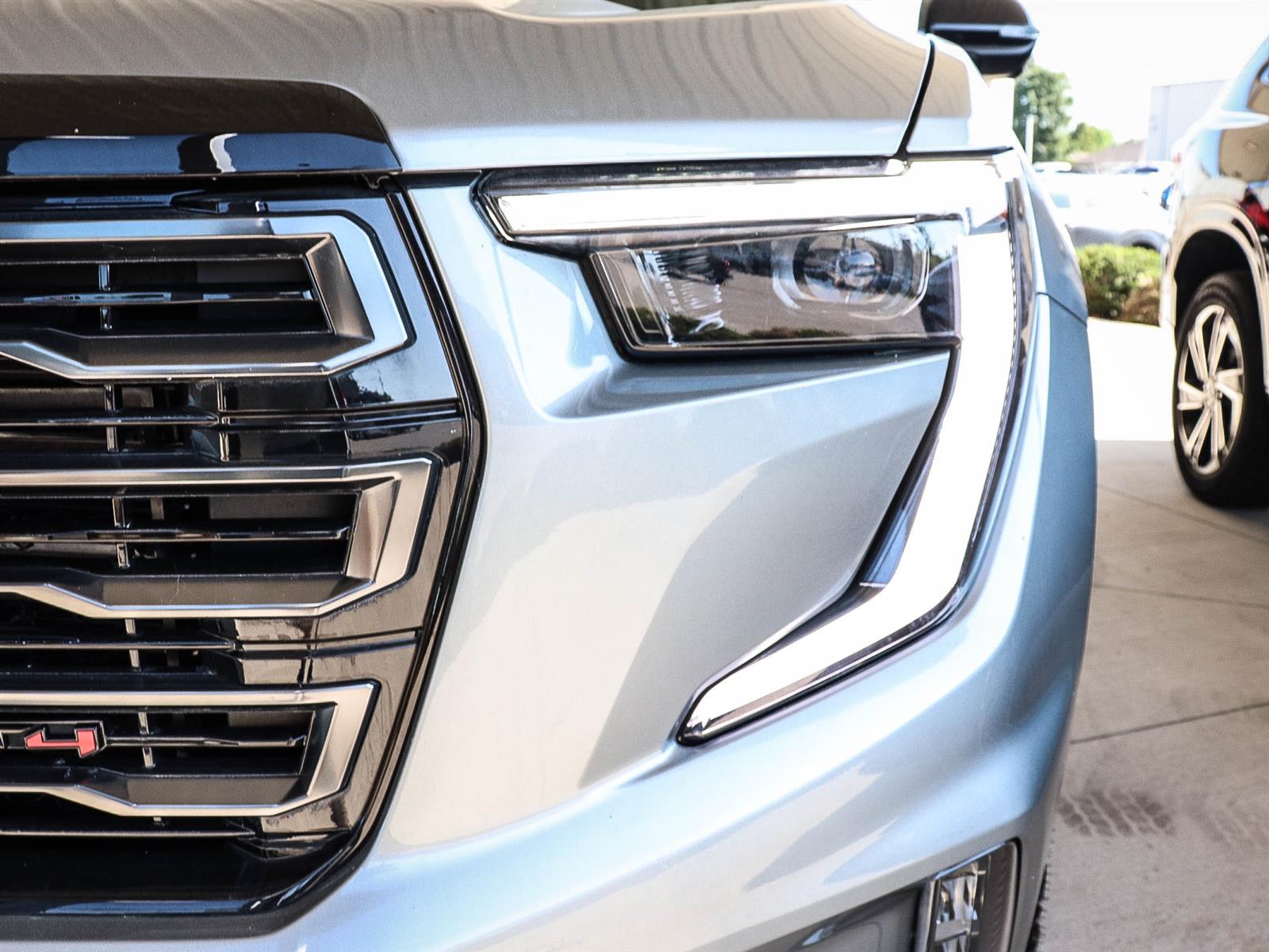 2026 GMC Acadia AT4 | PANO BLACK | 7 PASSENGER - Thumbnail 7