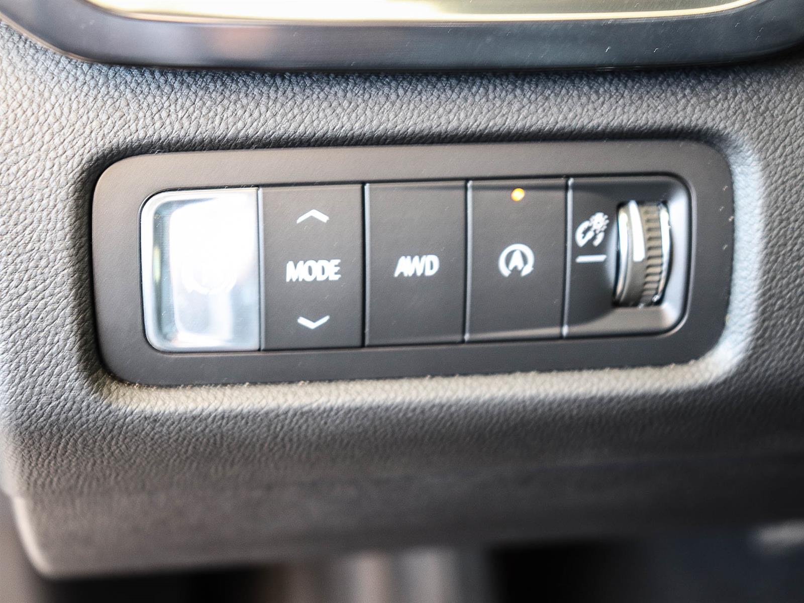 2026 GMC Acadia AT4 | PANO BLACK | 7 PASSENGER - Thumbnail 9