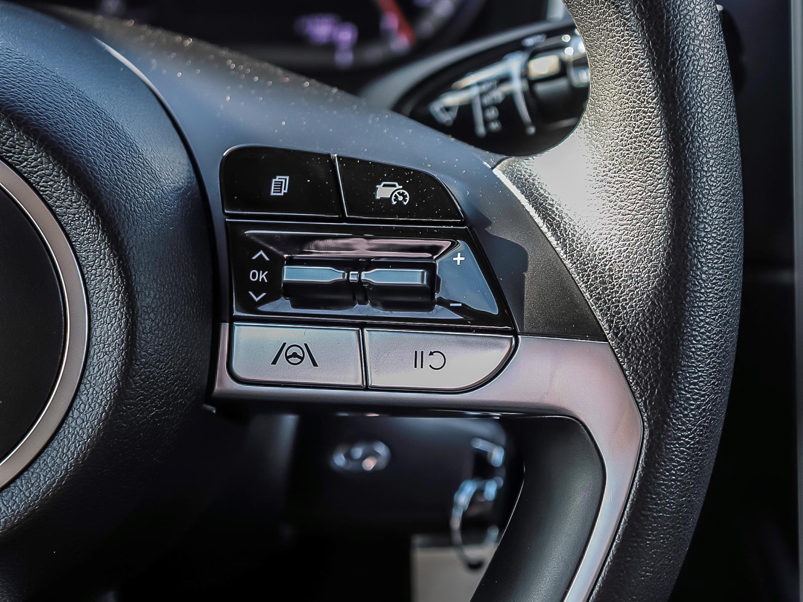 2023 Hyundai Tucson ESSENTIAL | APPLE CARPLAY | BACKUP CAMERA | HTD SEATS - Thumbnail 13