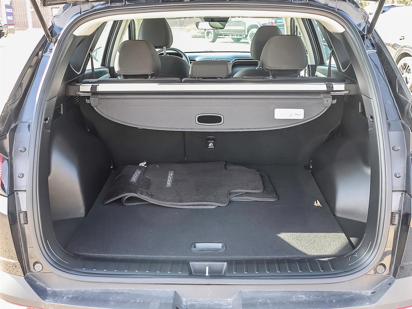 2023 Hyundai Tucson ESSENTIAL | APPLE CARPLAY | BACKUP CAMERA | HTD SEATS - Thumbnail 21