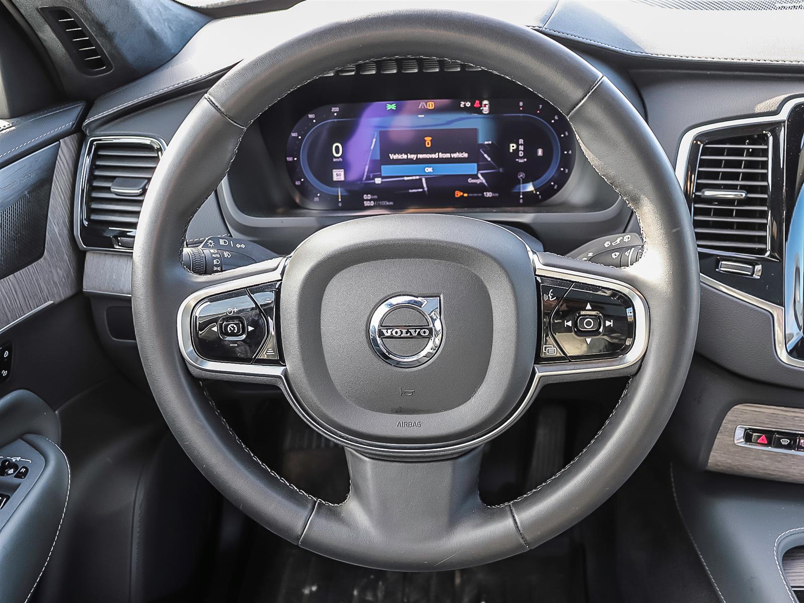2024 Volvo XC90 ULTIMATE BRIGHT THEME | PANO ROOF | AWD - Thumbnail 11