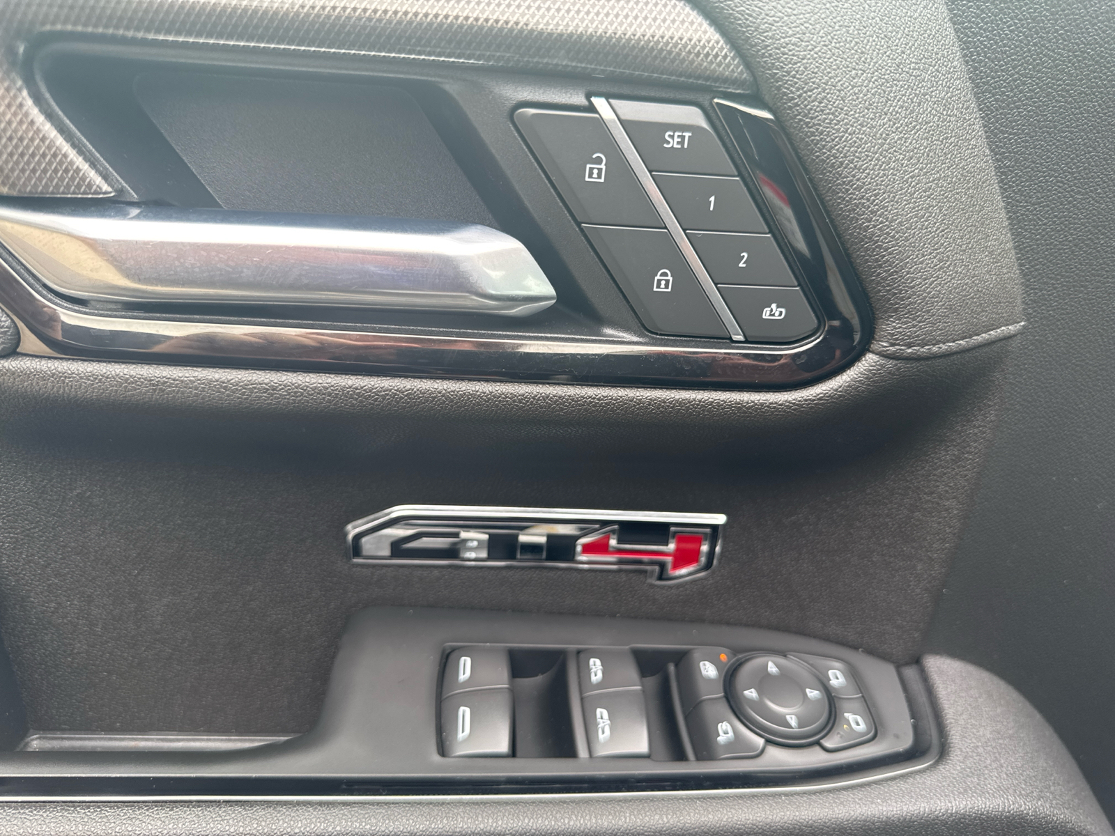 2026 GMC Sierra 1500 AT4 | SUNROOF | TECHNOLOGY PACKAGE - Thumbnail 15