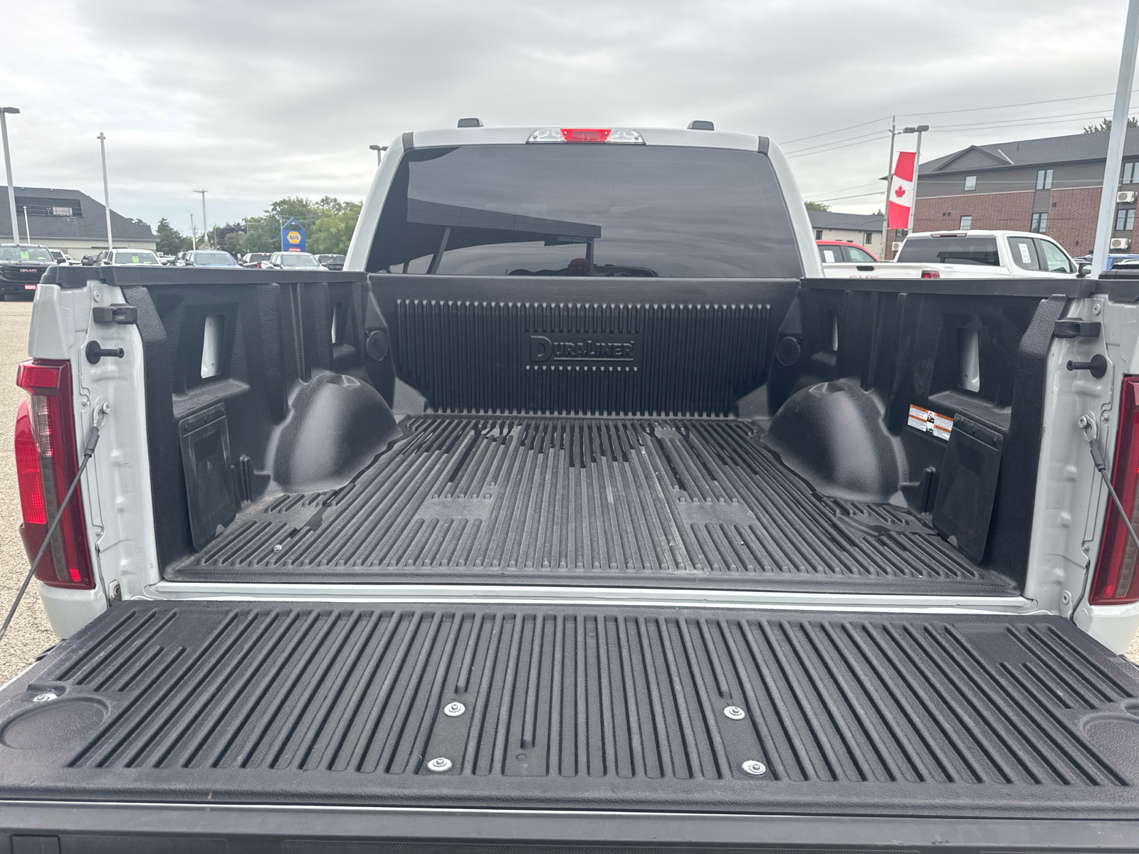 2024 Ford F-150 XLT | FULL HYBRID | HEATED SEATS & WHEEL - Thumbnail 10