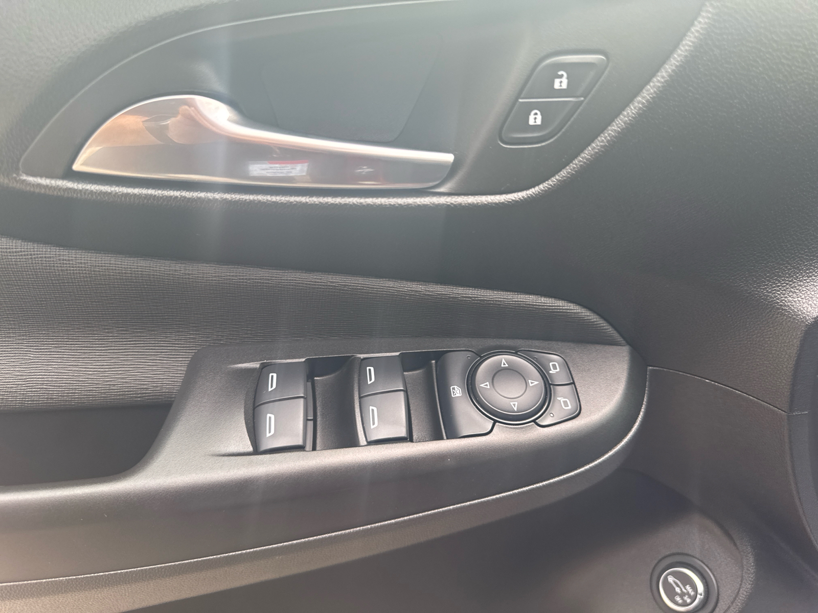 2024 Buick Envista AVENIR | HEATED SEATS | APPLE CARPLAY - Thumbnail 13