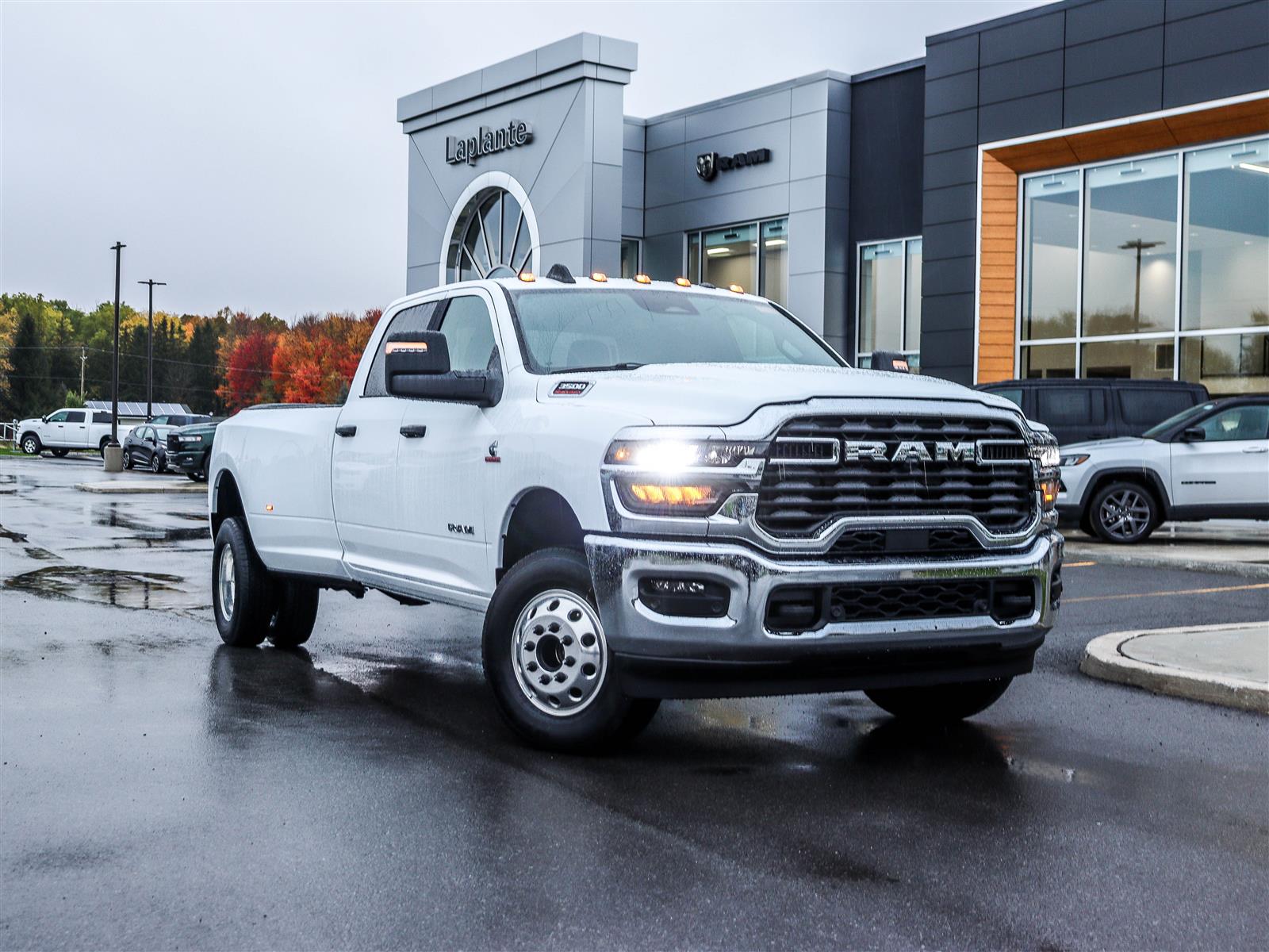 2027 Ram 3500 Big Horn 4x4 Crew Cab 8' Box - Main View