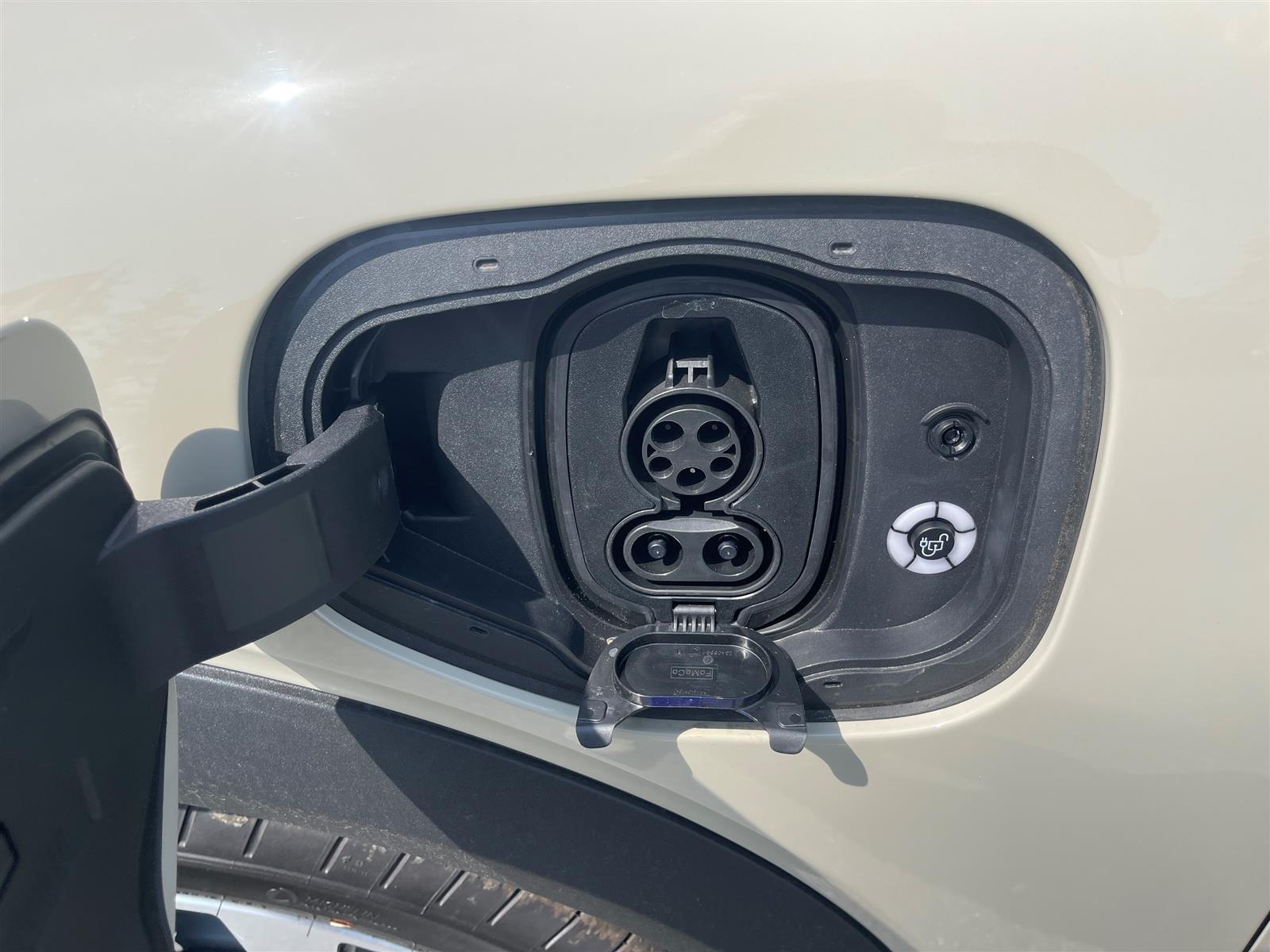 2025 Ford Mustang Mach-E Select AWD 73kWh LFP Std Battery - Thumbnail 14