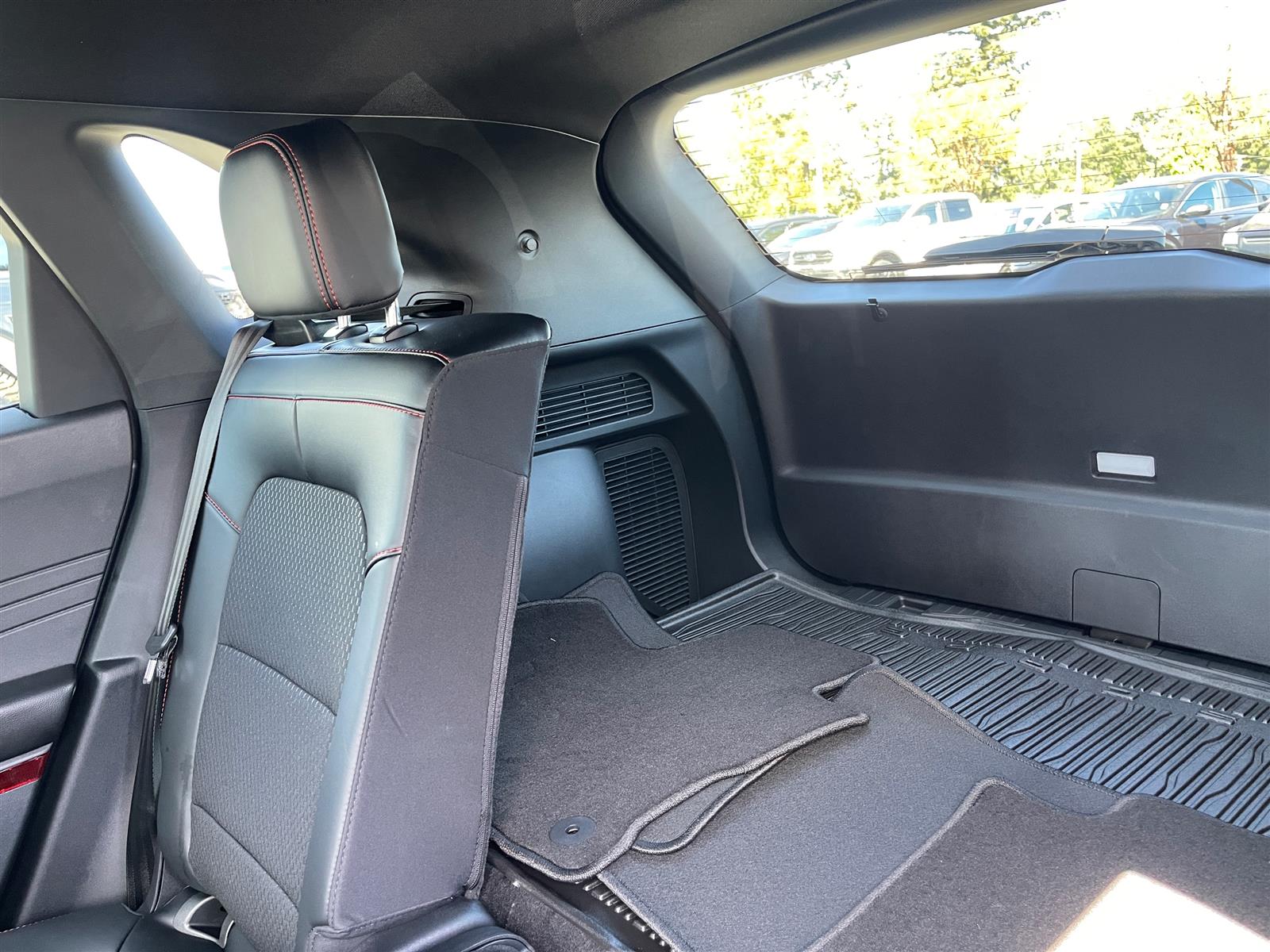 2025 Ford Escape ST SELECT AWD - Thumbnail 20