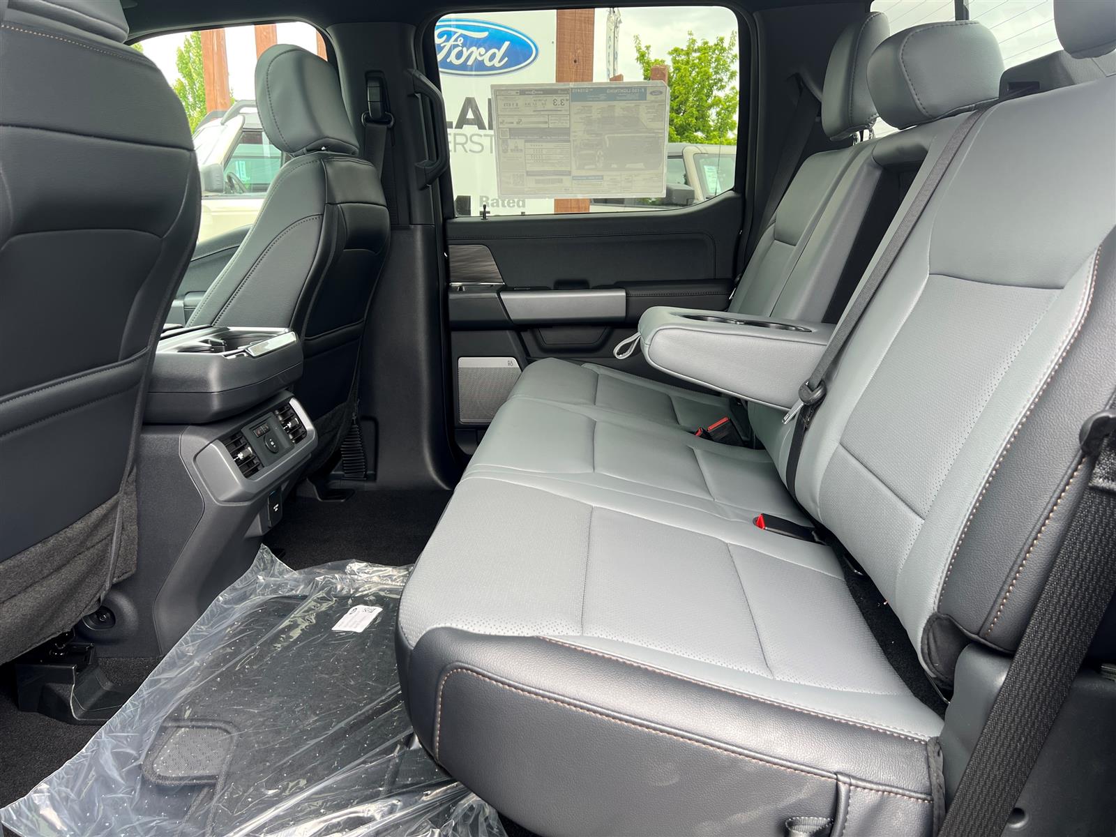 2025 Ford F-150 Lightning LARIAT 511A 131 Kwh Ext Range - Thumbnail 23