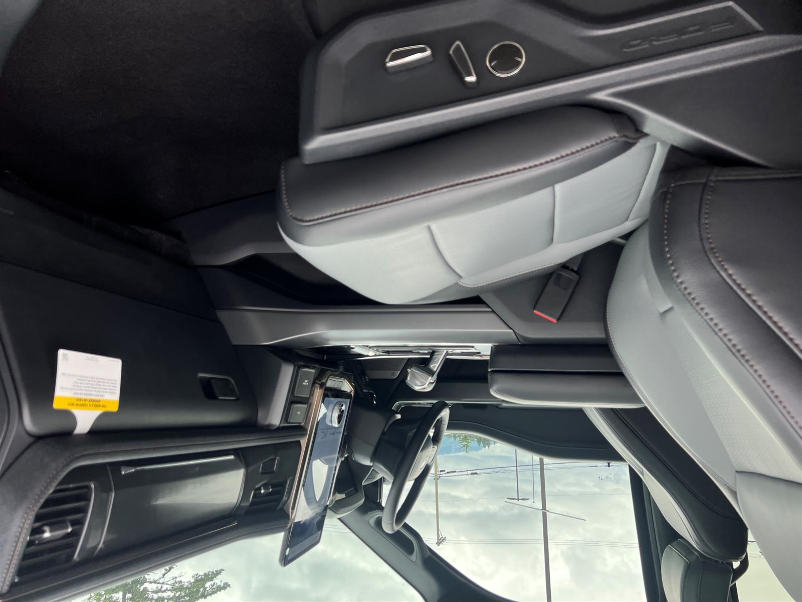 2025 Ford F-150 Lightning LARIAT 511A 131 Kwh Ext Range - Thumbnail 26